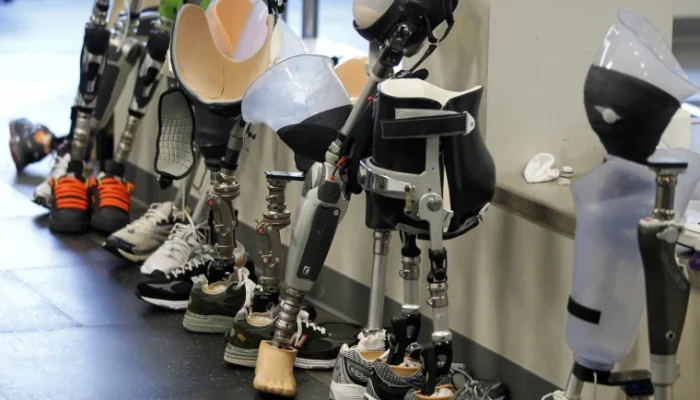 ss-110726-walterReedCenter-07