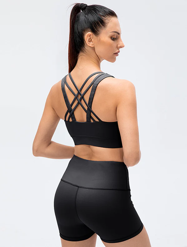 La Rouge’s Two Piece Sports Set - Image 3